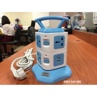 Ổ cắm điện COMET CES6703 (7 lỗ cắm + 2 cổng USB)