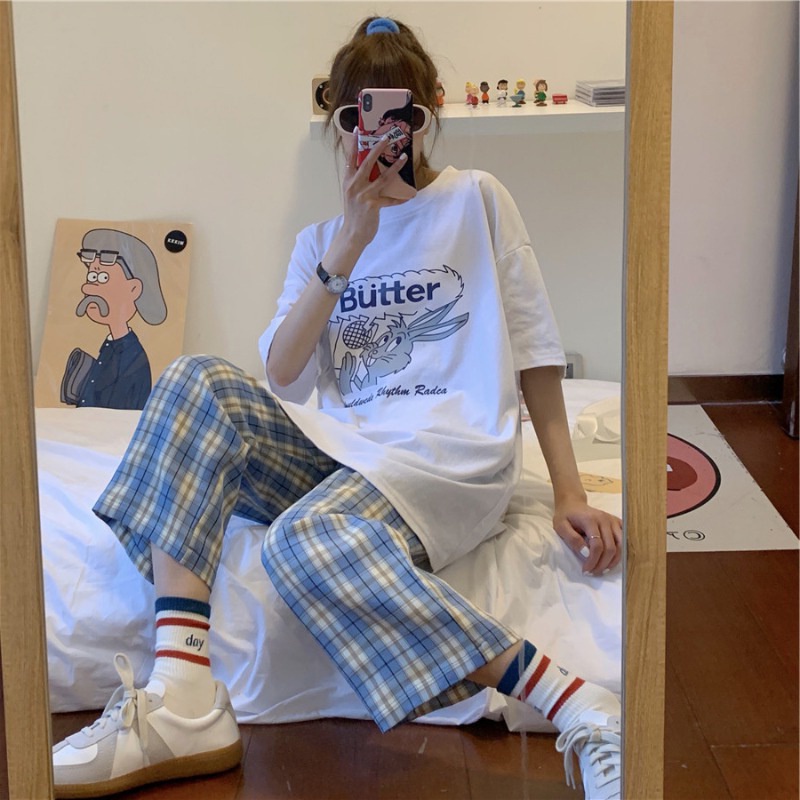 Bộ Đồ Ngủ Áo Tay Ngắn Cổ Tròn Phối Quần Dài Họa Tiết Sọc Caro Thời Trang Mùa Hè Xinh Xắn Cho Nữ La119