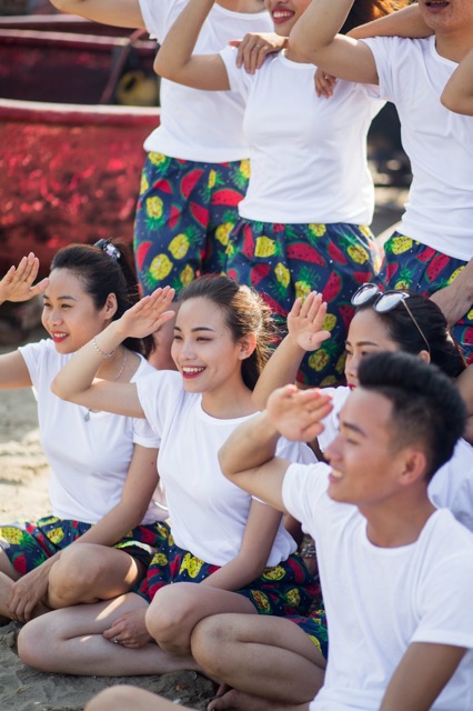Áo phông kỉ yếu.