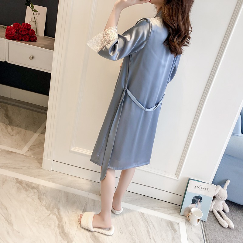 Set Đầm Ngủ Hai Dây Cổ Chữ V Phối Ren + Áo Choàng Chất Liệu Lụa Lạnh Quyến Rũ Cho Nữ | BigBuy360 - bigbuy360.vn