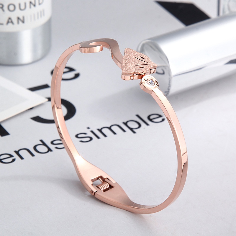 Vòng tay lắc tay nữ titan hồ ly phun cát H11-404 - CAM KẾT KHÔNG GỈ, KHÔNG BAY MÀU - BẢO HÀNH 12 THÁNG