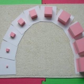 Tháp hồng bản gia đình
