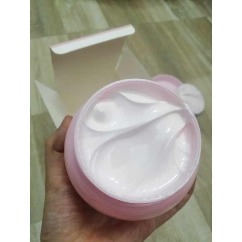 Body Too White của Be.o.Vi Thu Thủy | BigBuy360 - bigbuy360.vn