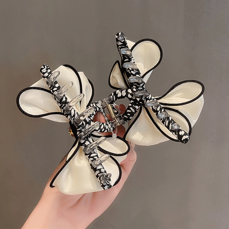 Kẹp Tóc Hình Cá Mập Đính Kim Cương Đen / Trắng Kiểu Hàn Quốc Dễ Phối Đồ Thời Trang Cho Nữ