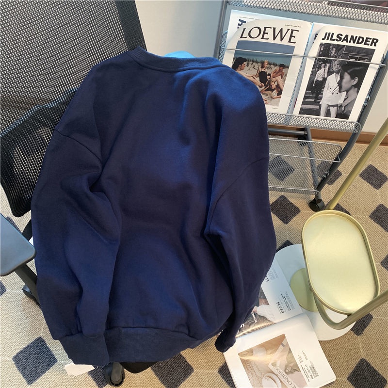 Áo Sweater Tay Dài Cổ Tròn Thêu Búp Bê 3D Dễ Thương