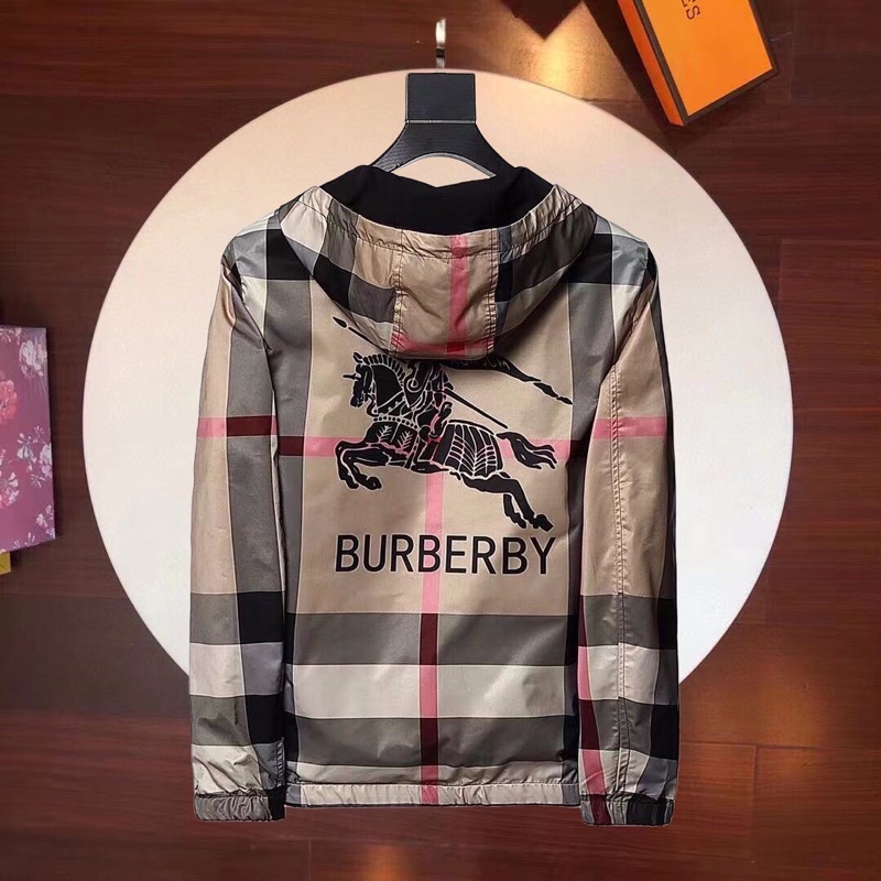 Áo khoác gió BURBERRY BBR thời trang thu đông 2021 cho nam