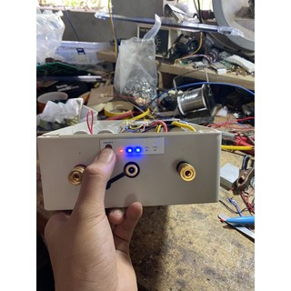 Pin lithium 30ah kèm sạc tự ngắt