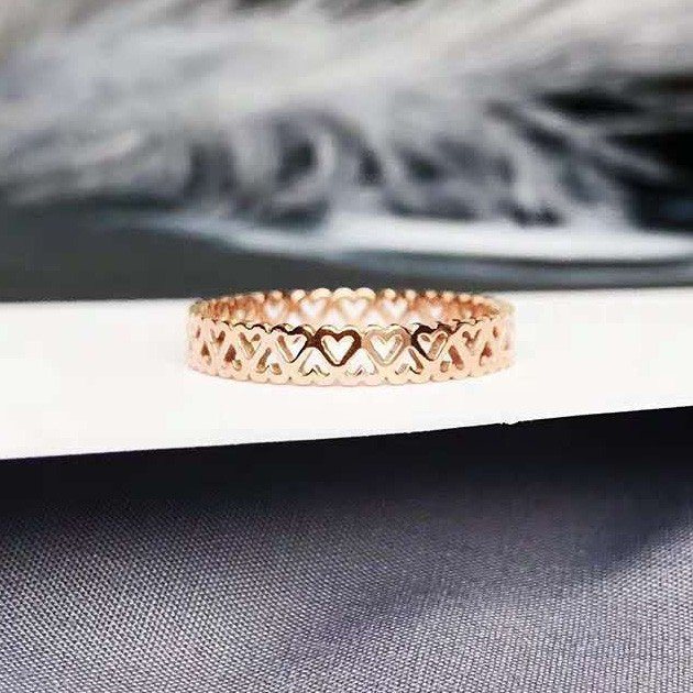 Nhẫn Thép Titan Cao Cấp Thời Trang | Khuyên Tai Thép Không Gỉ Mạ Vàng Hồng 18Kt | Nhẫn Đeo Tay Không Phai Màu Thiết Kế Xinh Xắn
