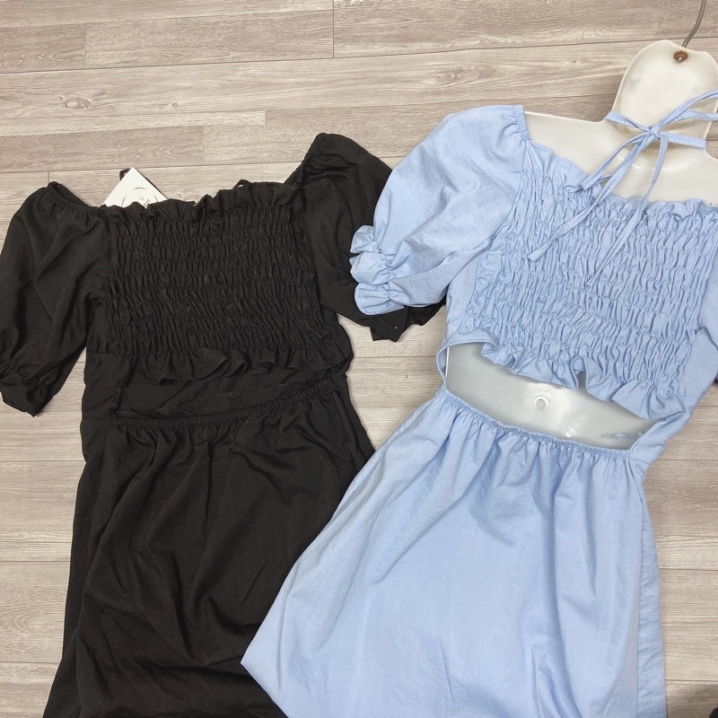 Váy Maxi Dáng Dài Trễ Vai Cổ Vuông Tay Bồng Xẻ Tà Hở Lưng Đi Biển Chun Lưng
