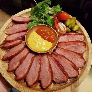 Lườn ngỗng hun khói 1kg