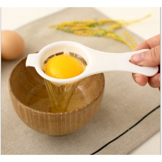 Muỗng tách lòng đỏ trứng