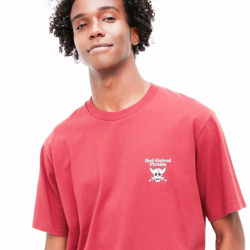 Uniqlo ut nam / nữ / cặp đôi one piece film red print t-shirt tay ngắn 453660