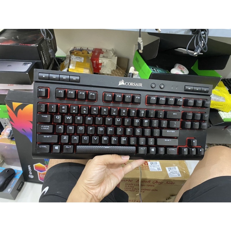 Bàn phím cơ gaming giá rẻ corsair K63 likenew
