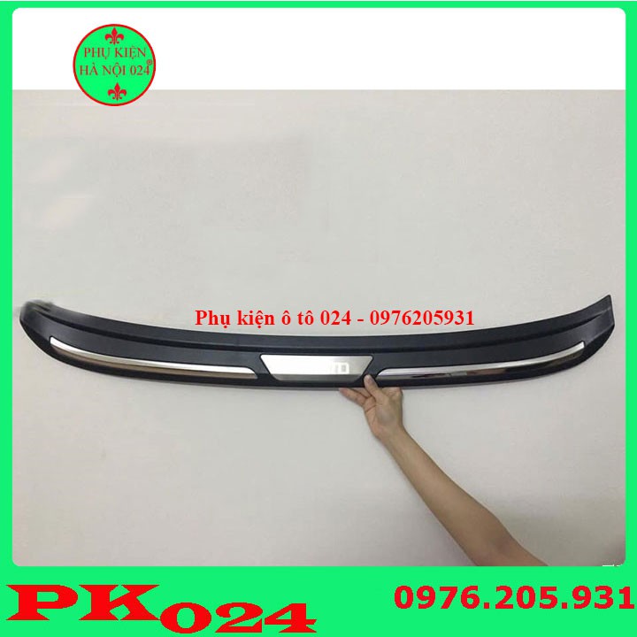 Ốp chống trầy cốp ngoài nhựa đen Cerato 2019-2020 hàng loại 1 dán cốp sau chống xước trang trí xe