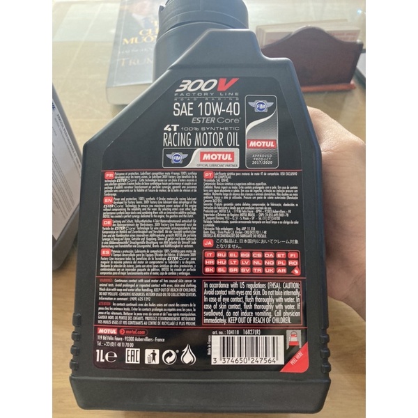 Nhớt motul 300V factory line