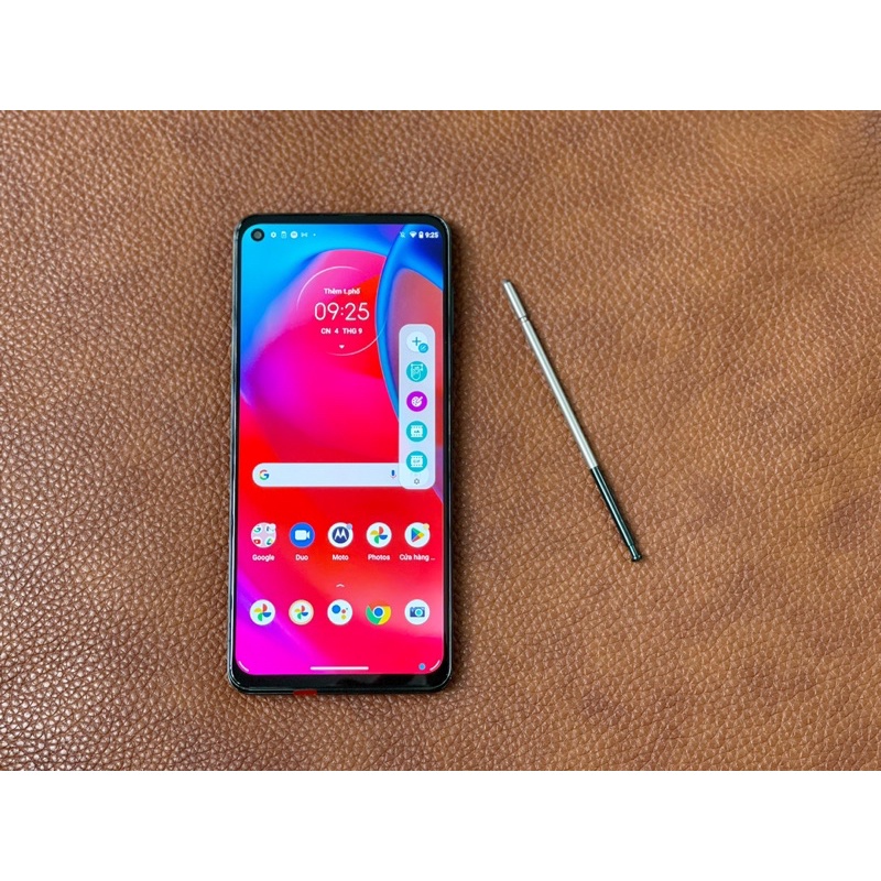 Điện thoại motorola Stylus 5G 2021 có bút