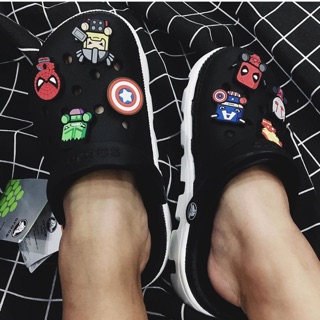 Pass dép crocs đen sz 38 đọc kĩ phần mô tả