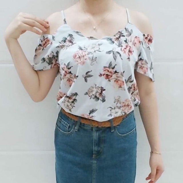 Thanh lý áo 2 dây trễ vai size S,M 150k có fix