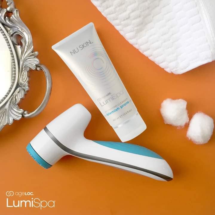 Máy rửa mặt massage Ageloc Lumispa Nuskin