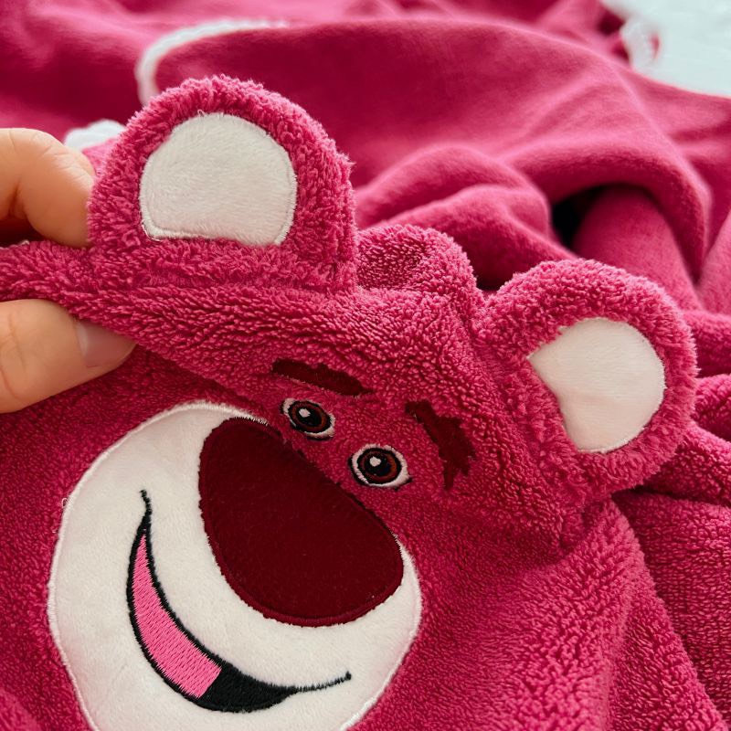 Set khăn tắm Lotso