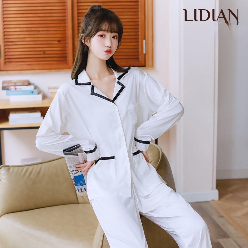 Bộ Đồ Ngủ Hai Mảnh Tay Dài Bằng Vải Lụa Họa Tiết Đơn Giản Dễ Thương Cho Nữ