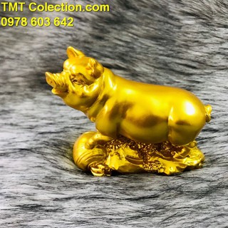 Tượng Con Heo Vàng, tượng bằng nhựa được phủ một lớp màu vàng, độ bền màu và chắc chắn - SP005240