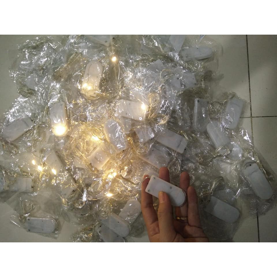 ĐÈN LED DÙNG PIN GẮN HOA GẮN GẤU