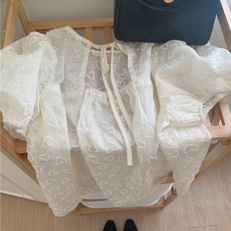 Áo Thun Cổ Tròn Tay Ngắn Thêu Hình Trái Tim Nhỏ Tinh Tế 52113 Phong Cách Hàn Quốc