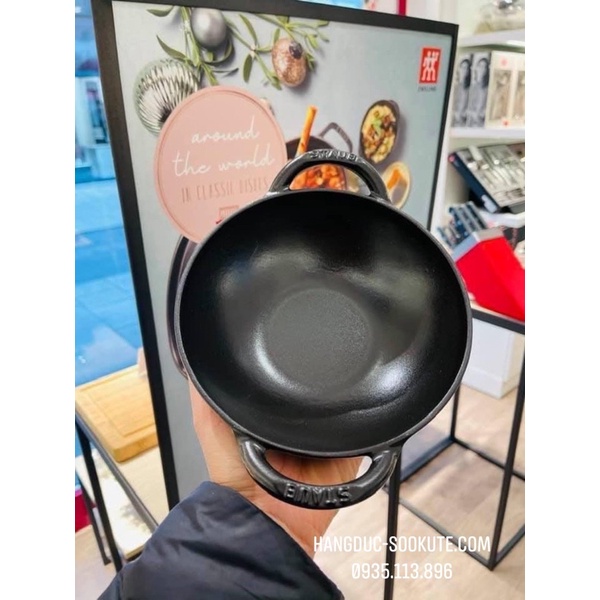CHẢO GANG STAUB BABY WOK 16CM MÀU GHI