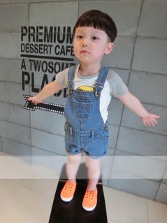 Yếm jeans trai gái