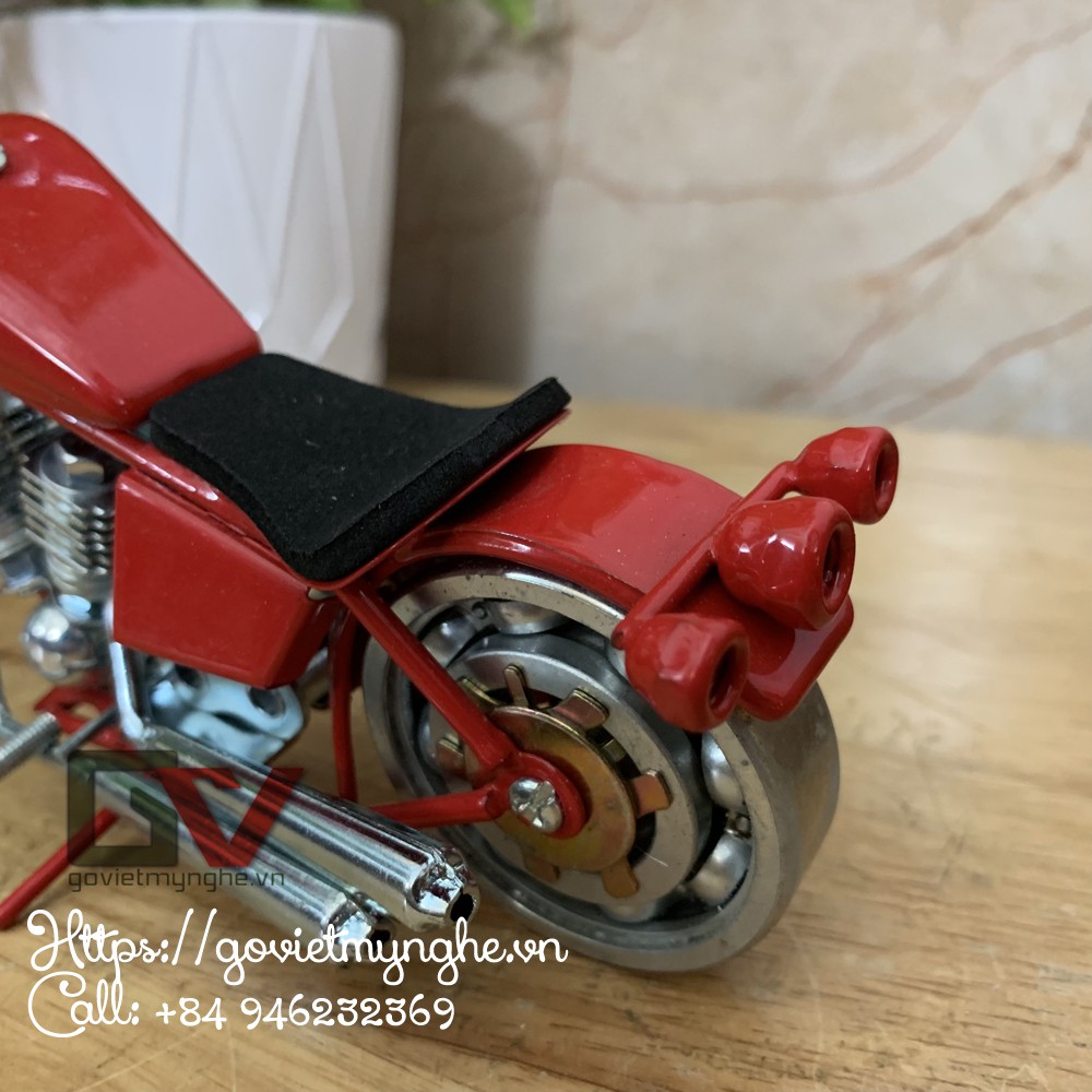 Mô hình xe mô tô sắt mỹ nghệ - xe mô hình sắt mỹ nghệ Harley Davidson Chopper - Dài 23cm - màu đỏ