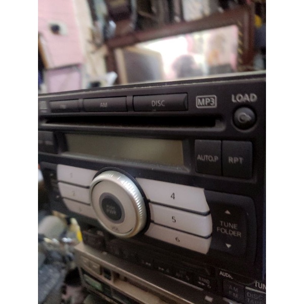 Đầu Radio & Cd  cho ô tô :Nisssan tilda, nisan livana.