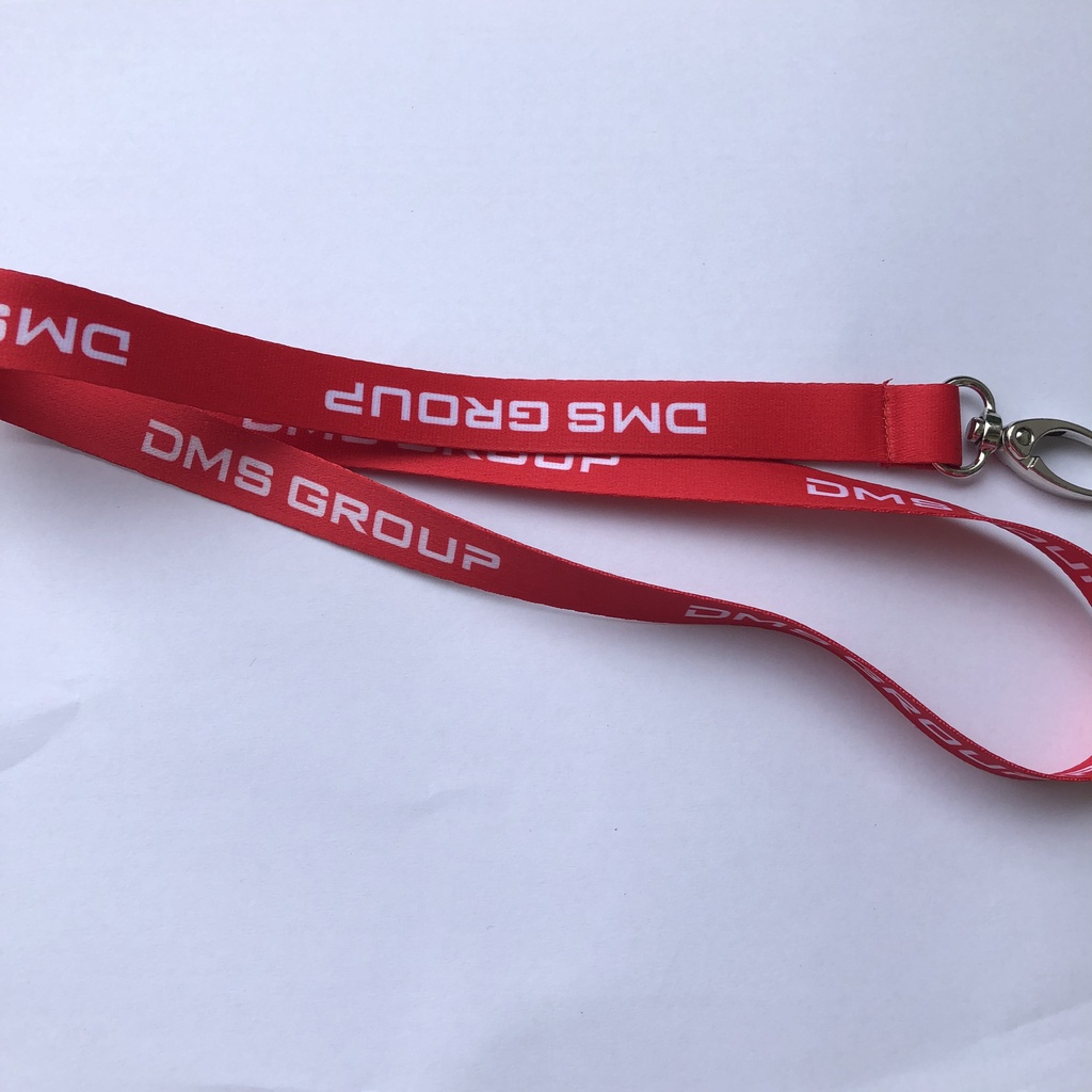 Dây đeo thẻ màu đỏ in ấn logo cho nhân viên văn phòng, đặt in dây đeo thẻ cho công ty giá rẻ nhất Hồ Chí Minh