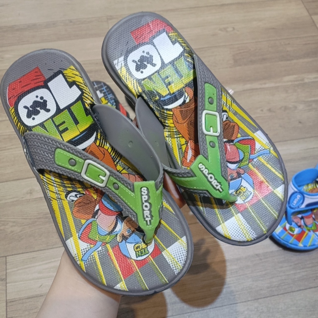 Dép lê bé nam kẹp ngón rất xinh đẹp