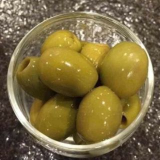 Quả olive xanh