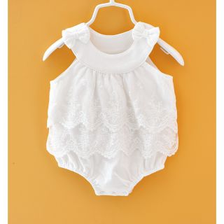 Body chíp cổ yếm phối ren cho bé gái