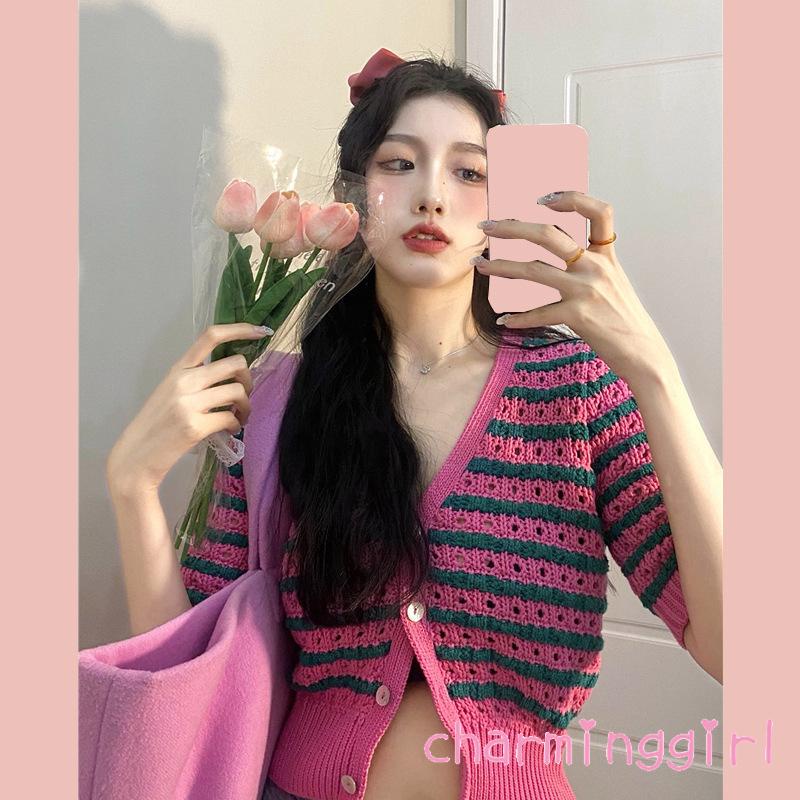 Áo Dệt Kim Tay Ngắn Cổ Chữ V Phối Nút Họa Tiết Kẻ Sọc Thanh Lịch Cho Nữ
