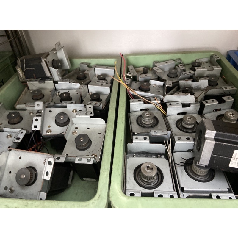 Motor bước  74x55x55mm nặng 1.2kg