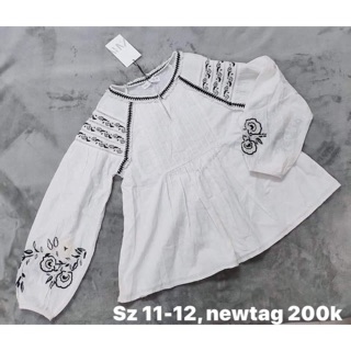 Áo trắng thêu hoa- Zara aut