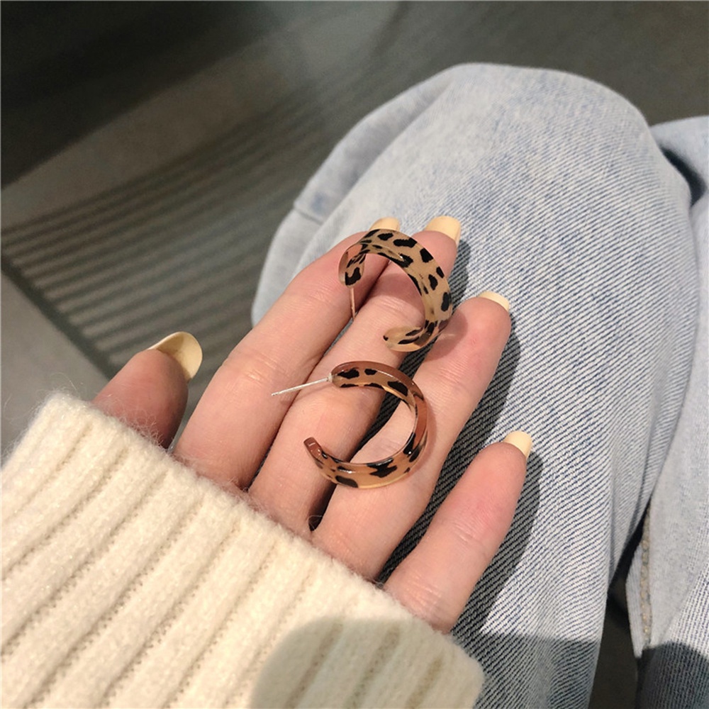 1 đôi bông tai mặt tròn họa tiết da báo thời trang cho nữ