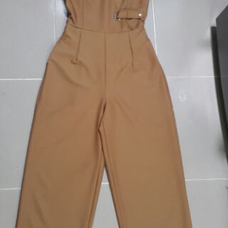 Jumpsuit ống rộng sát nách