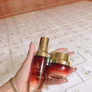 Kem dưỡng lá tằm