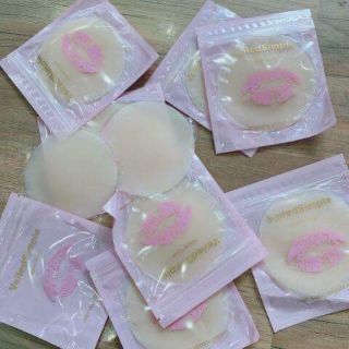 Các mẫu áo lót dán ngực cao cấp