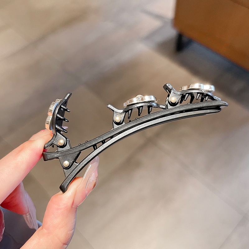 Kẹp Tóc Bện Đính Hoa Trà Xinh Xắn Cho Nữ