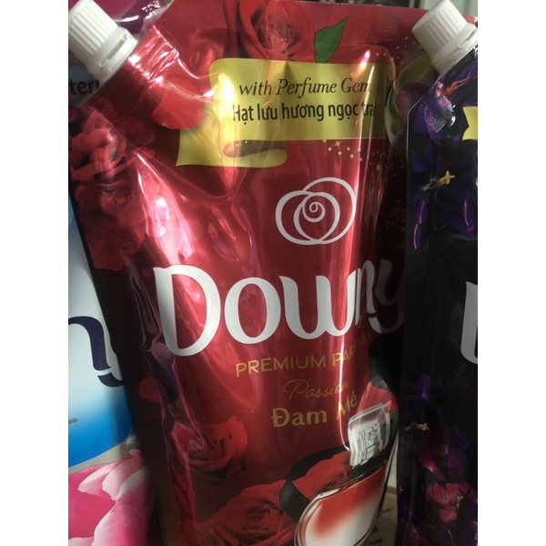 Nước Xã Vải Downy Huyền Bí/ Đam Mê/ Oải Hương 1,35l