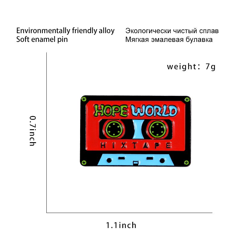 Huy hiệu cài áo hình cuộn băng nốt nhạc màu đỏ đen phong cách vintage