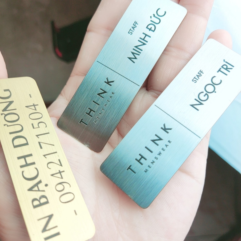 Nhận in bảng tên nhân viên theo yêu cầu In Bạch Dương