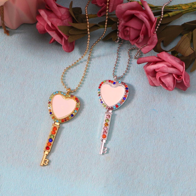 Vòng cổ Mặt Hình Trái Tim Đính Đá Thủ Công