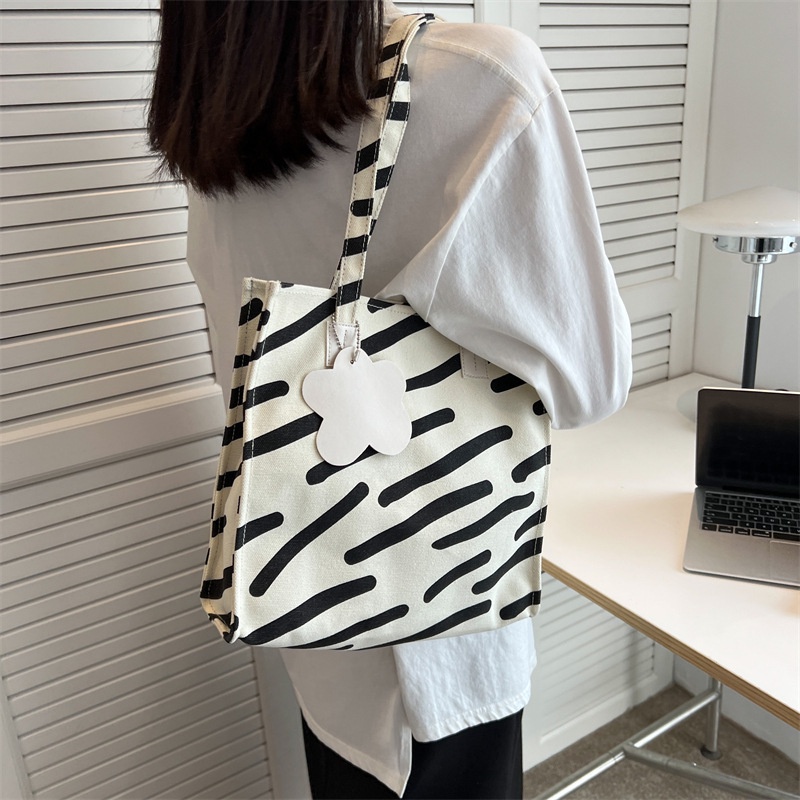 IELGY Túi Đeo Vai Vải canvas Cỡ Lớn In Họa Tiết Ngựa Vằn Đơn Giản Thời Trang Cho Nữ