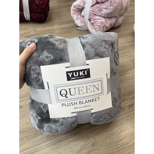 Chăn tuyết YUKi QUEEN mềm mịn ấm áp in hình hoạ tiết sang chảnh,mền nỉ tuyết sang trọng ấm áp